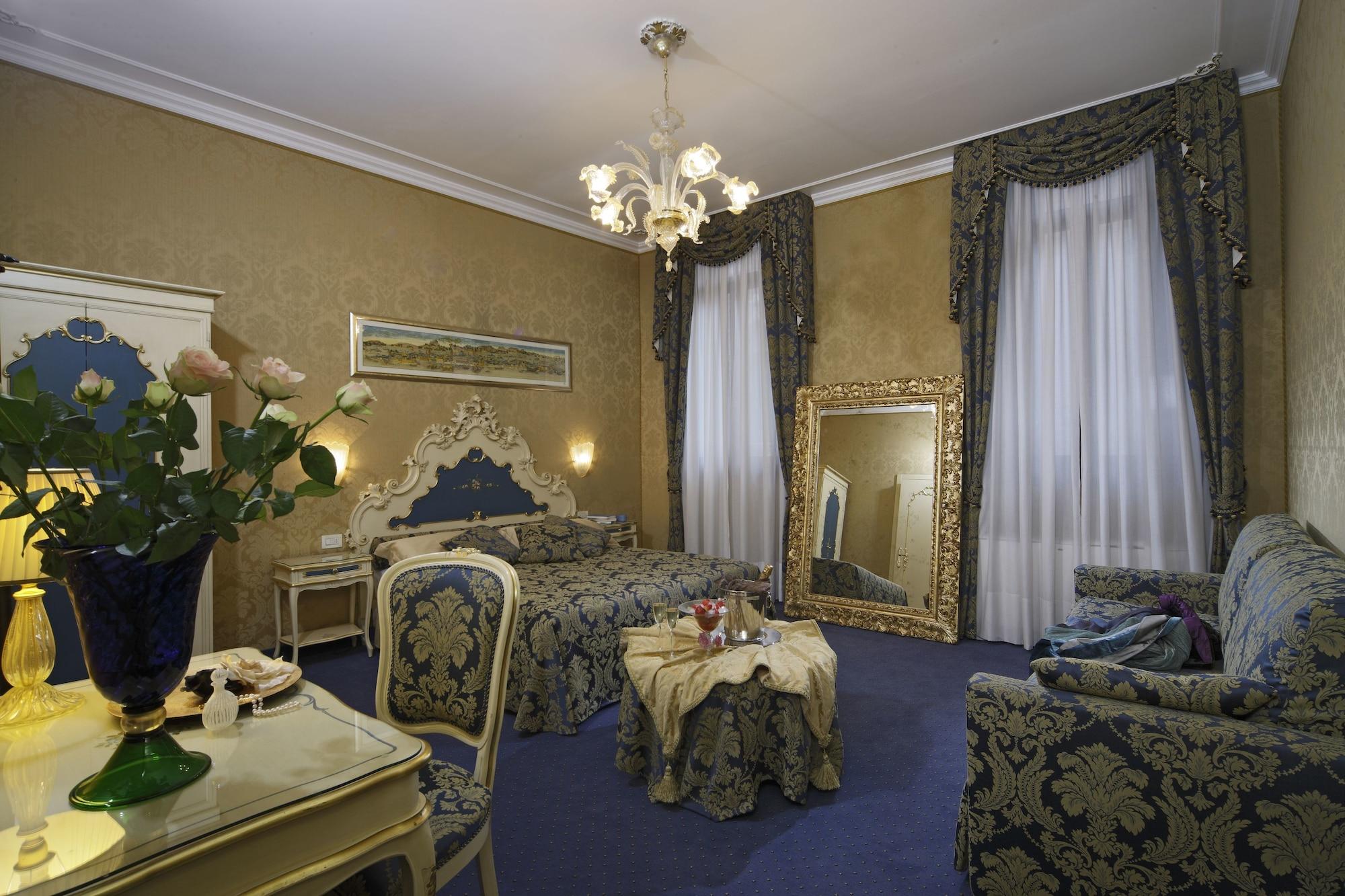 Hotel Becher Venice Bilik gambar